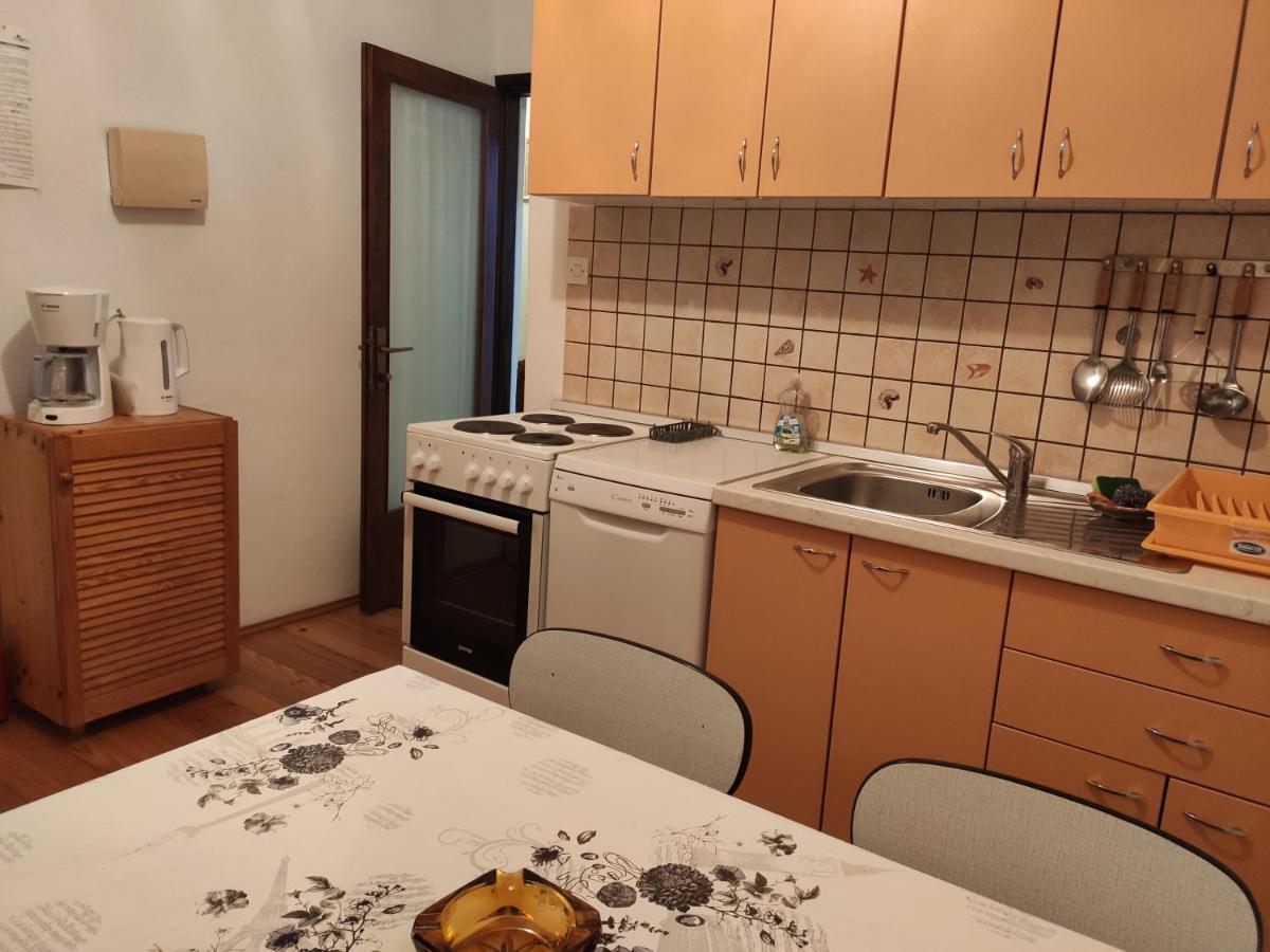 Apartments Tonkovic Kornic Bagian luar foto
