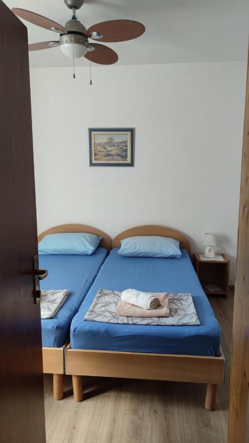 Apartments Tonkovic Kornic Bagian luar foto
