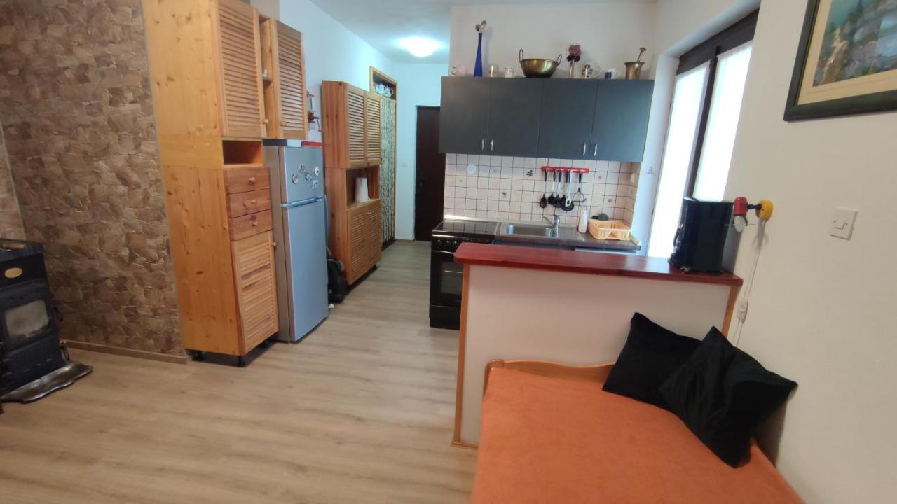 Apartments Tonkovic Kornic Bagian luar foto
