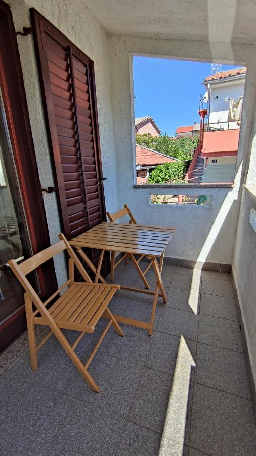 Apartments Tonkovic Kornic Bagian luar foto